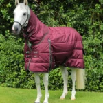 PREMIER EQUINE Hydra 350g Boyunluklu Ahır Blanketi Bordo -- 6'9"
